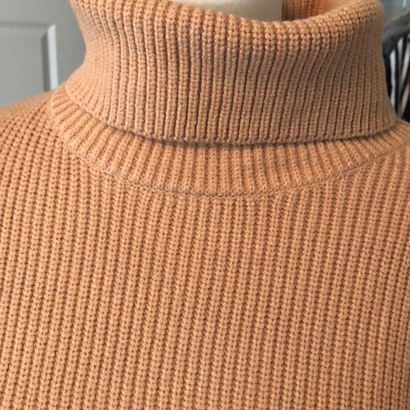 Brand New Vintage Beige Turtleneck Sweater - Picture 4 of 5